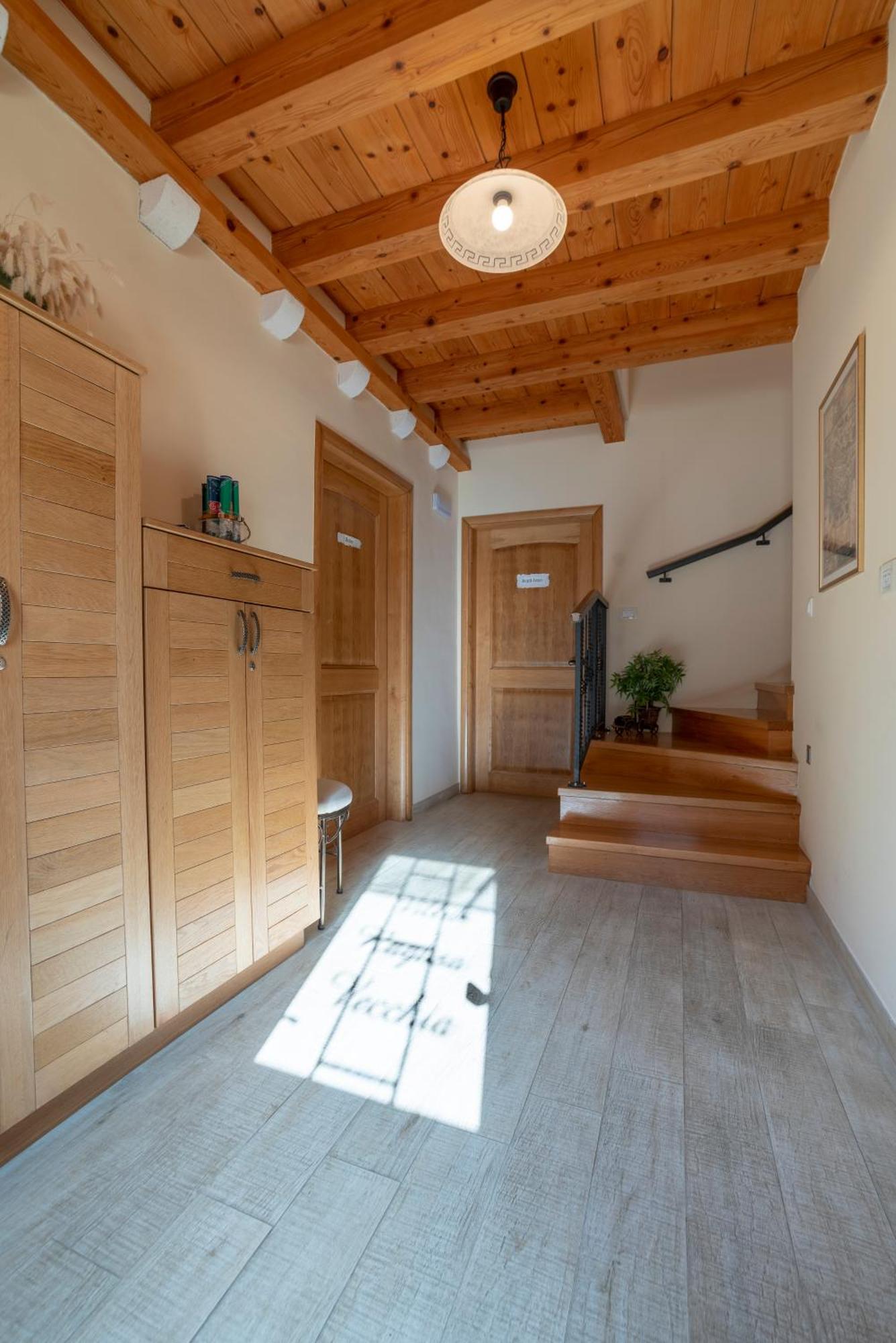 Vecchia Apartment