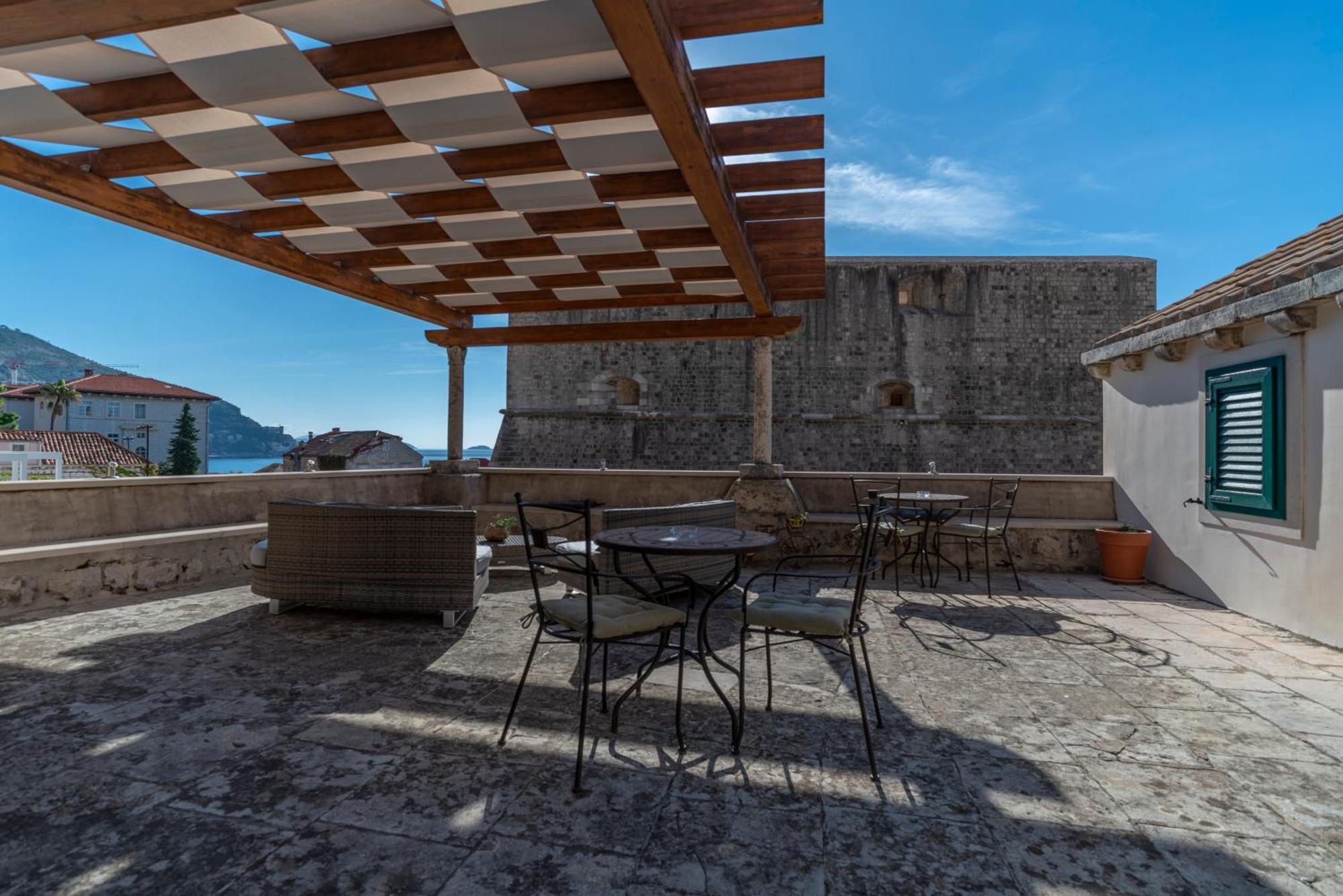 Vecchia Apartment